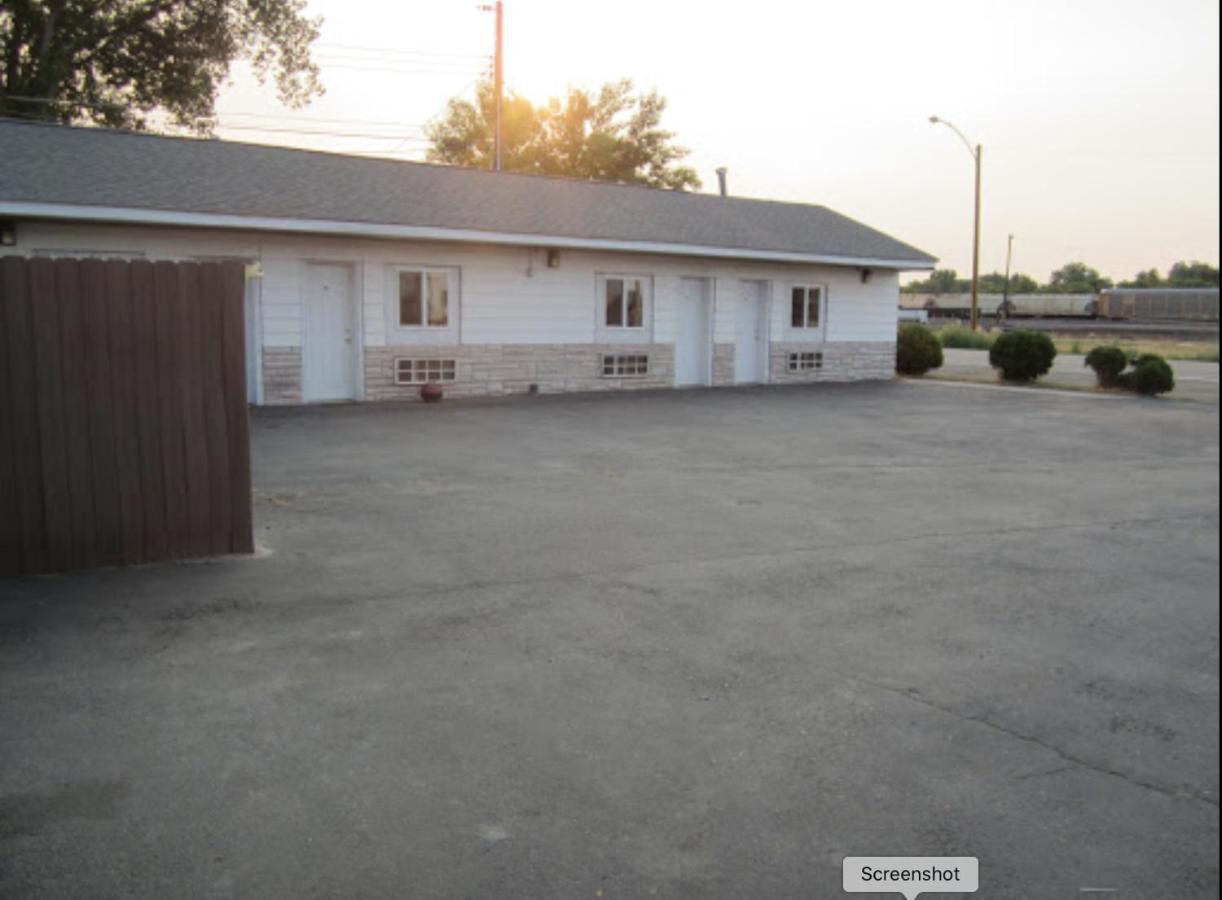 Montana Inn Near Little Big Horn Battlefield-Pompey Piller-Colstrip Forsyth Esterno foto